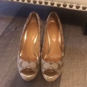 Coach 💯 authentic size 5